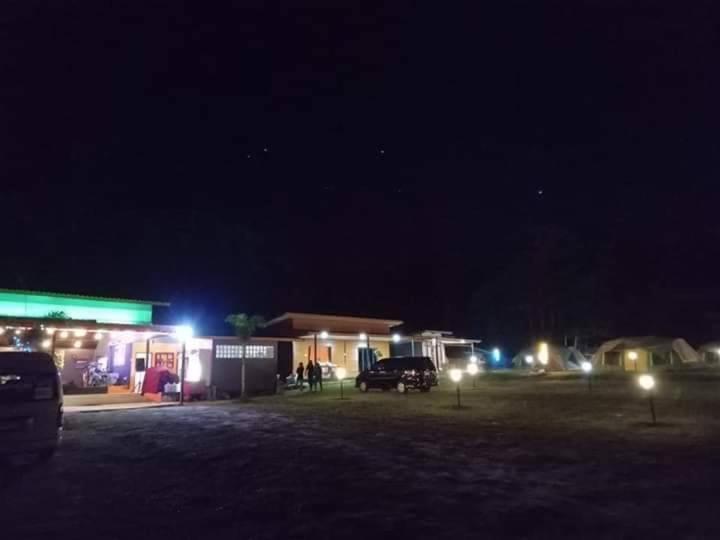 Hotel น็อคดาวน์ Khao Kho Exteriér fotografie