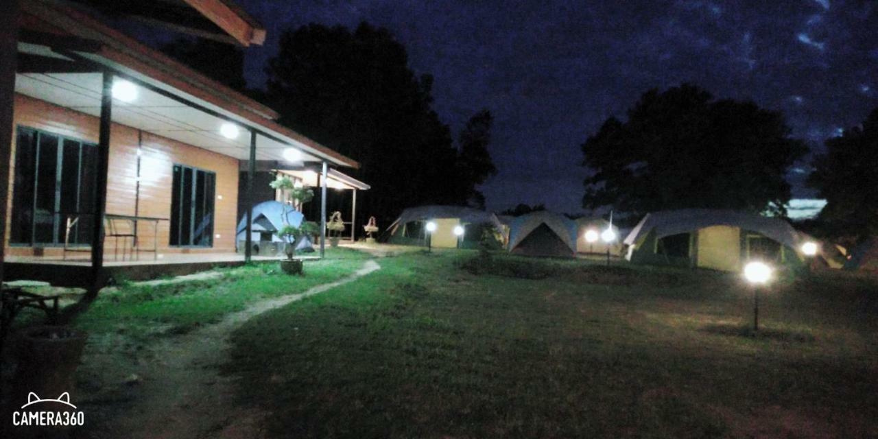 Hotel น็อคดาวน์ Khao Kho Exteriér fotografie